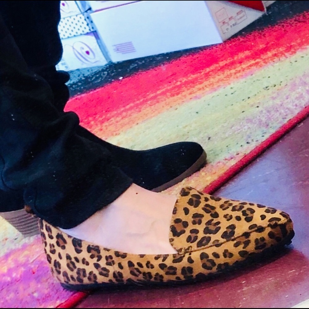 SZ 6 Mustard Yellow Pointed Toe Comfort Loafer - Picture 5 of 7